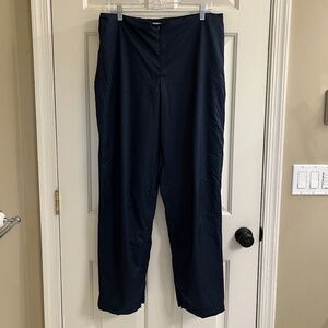 Women’s Nike Gold Clima-Fit Golf Pants size M
